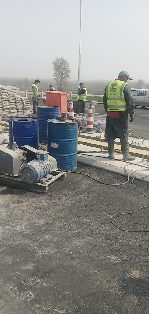 连云港公路路基回填土压密注浆